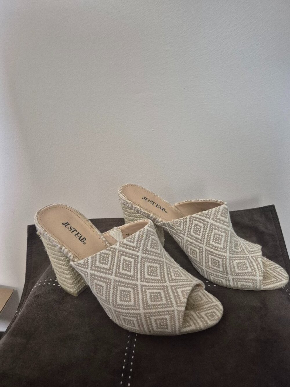 Woven chunky heel sandal